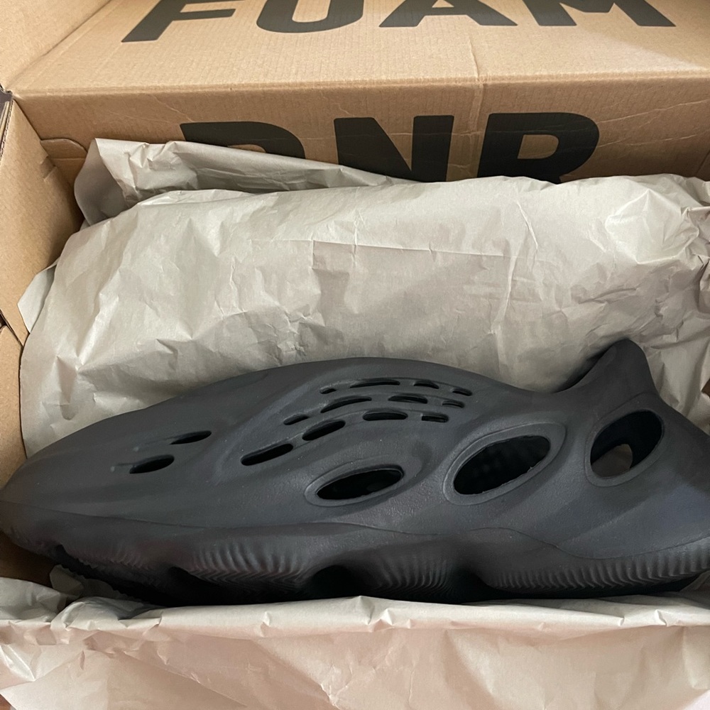 Yzy Foam Runners Onyx